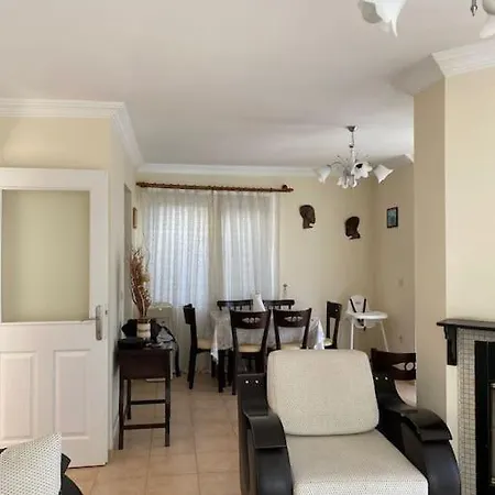 Fethiye’de Havuzlu ve Bahçeli 4+1 Tripleks Villa Oasis Villa *